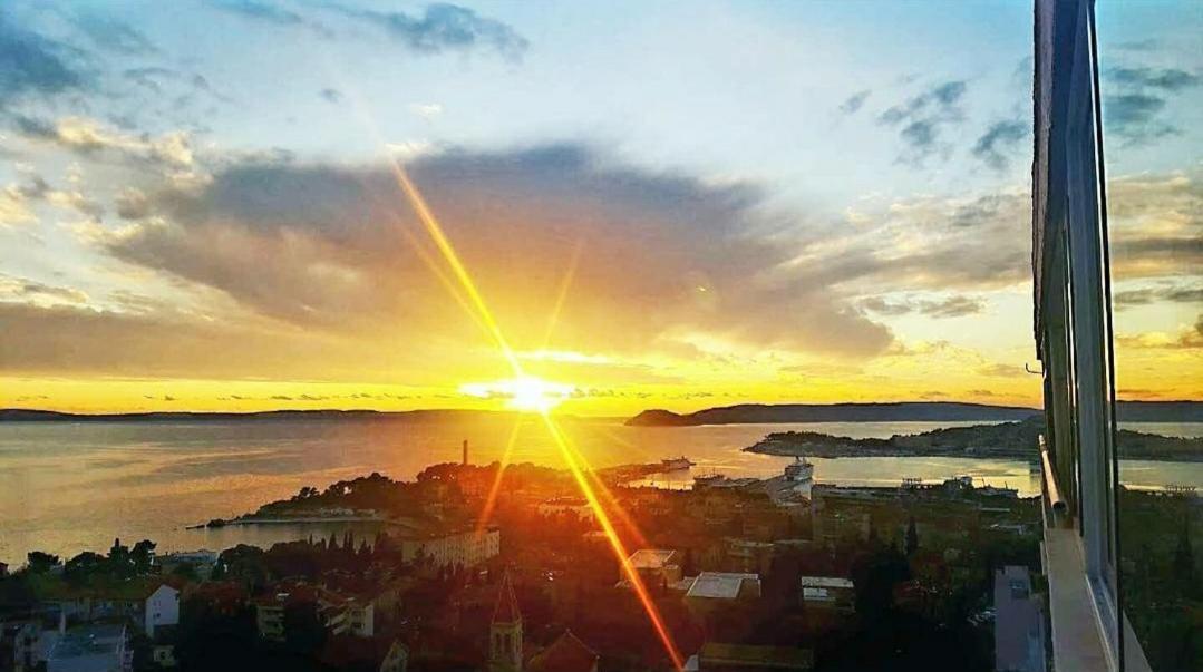 Penthouse Horizont Apartment Сплит Екстериор снимка
